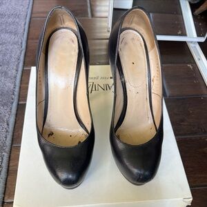YSL Tribtoo Black leather 105 Pumps Size 34 1/2. With Original Box And Dustbag
